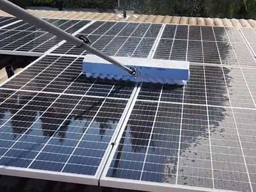 Premier Solar Panel Cleaning Service